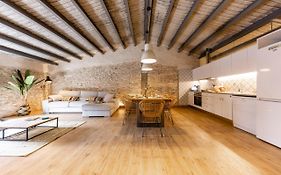 Bravissimo Placa Del Vi, Design Penthouse